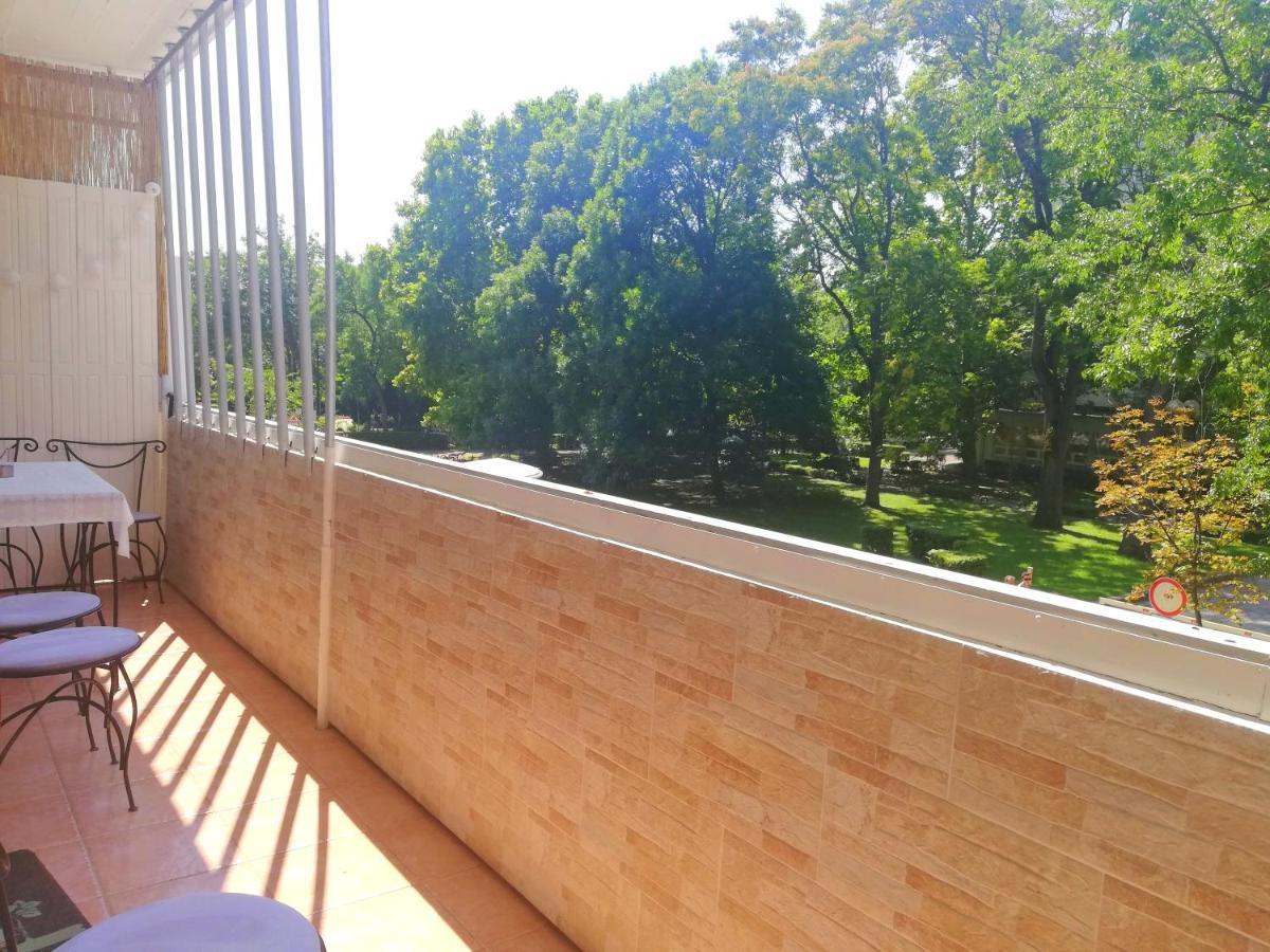 Strandfuerdo Apartman Eger Exterior photo